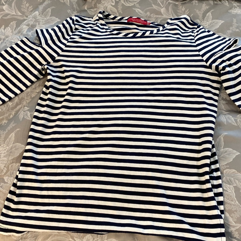Absolutely Stunning Top